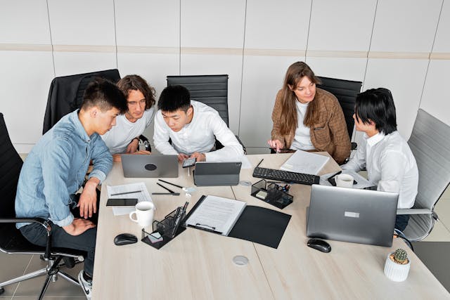 Students preparing for NEET, JEE, and UPSC with online LMS